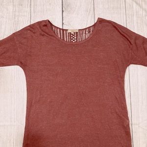 Lace embroidered burgundy three-quarters sleeves